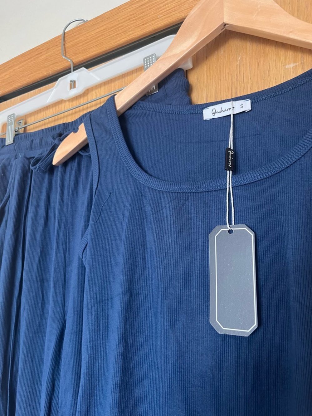 Amazon Navy Tank Top and Wide-Leg Pants 2 piece Set - Picture 3 of 8